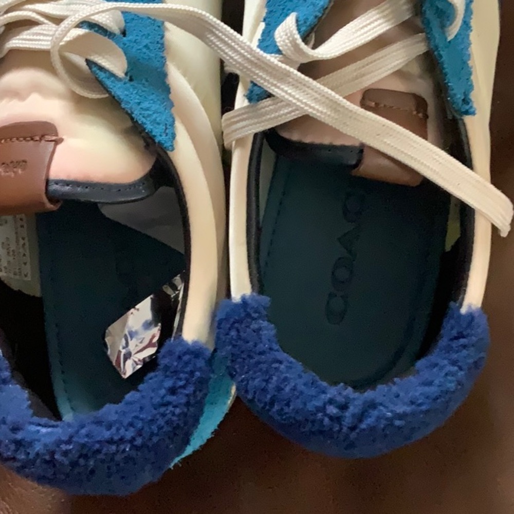Two pairs of men's Fashion Coach Sneakers. In good shape. Red-12D. Blue-11.5D. - Picture 5 of 5